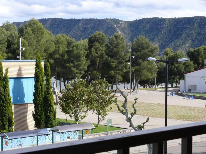 Hostal Rodes Mequinenza Quarto foto